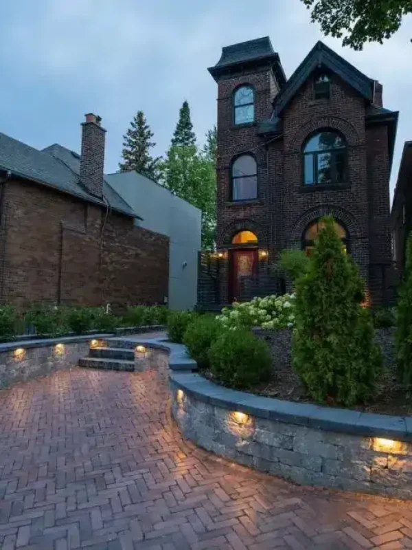 natural-stone-coping-columns-h2